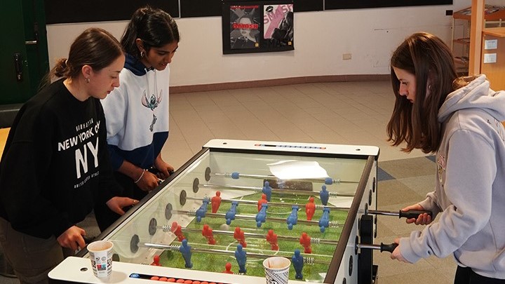 Fachoberschule für Wirtschaft, Grafik und Kommunikation 'Julius und Gilbert Durst'