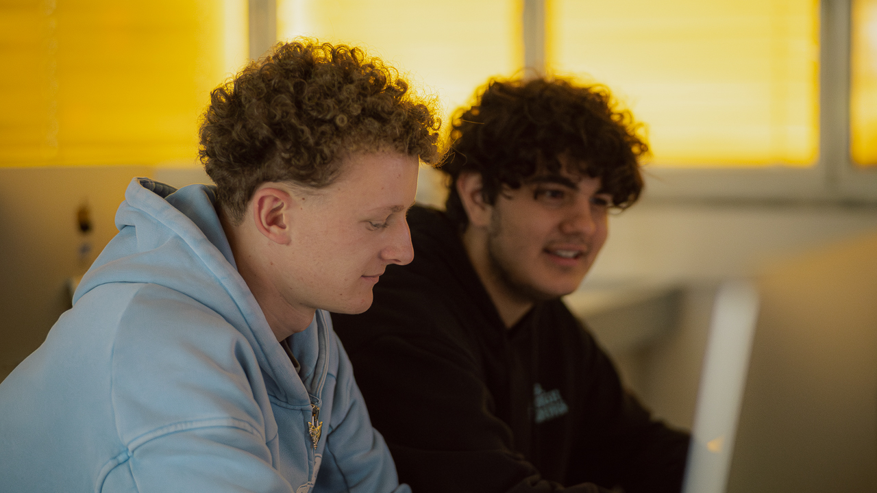 Fachoberschule für Wirtschaft, Grafik und Kommunikation 'Julius und Gilbert Durst'