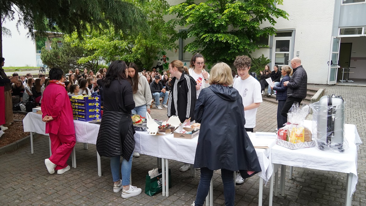 Fachoberschule für Wirtschaft, Grafik und Kommunikation 'Julius und Gilbert Durst'