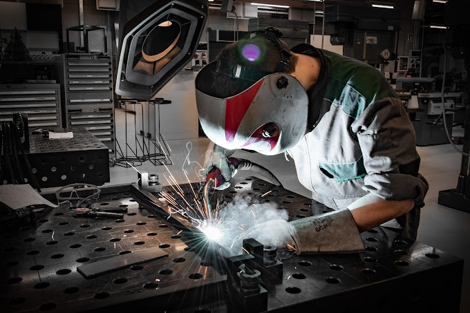 Scuola Professionale Provinciale Artigianato e Industria 'Luigi Einaudi'