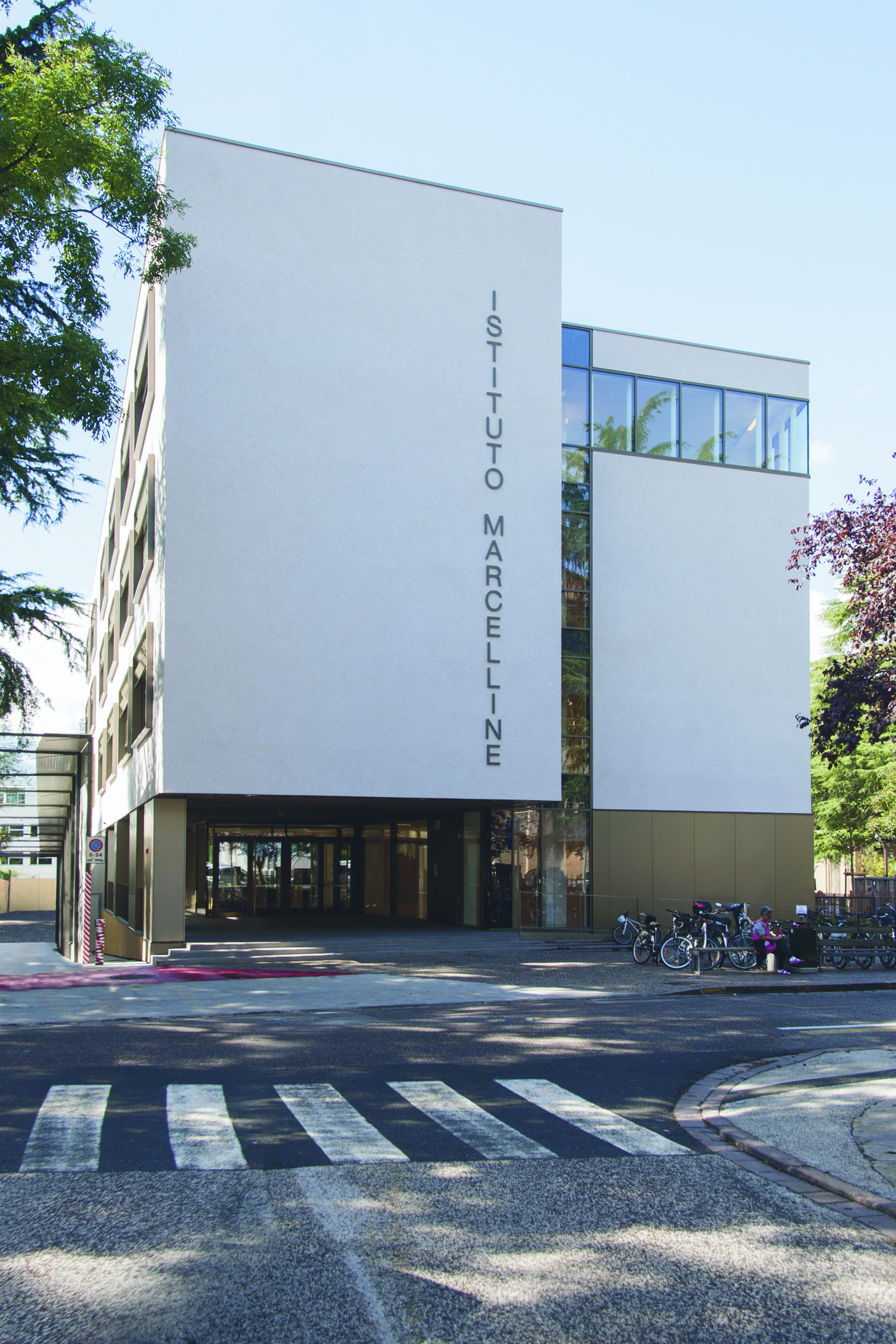 Liceo Linguistico Sperimentale L.E.O. 'Marcelline' Bolzano