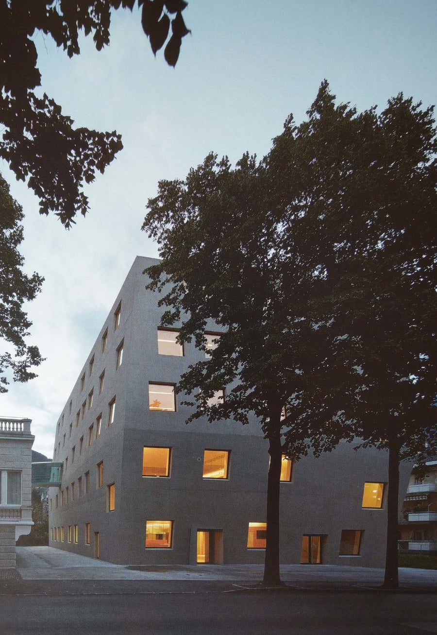 Landesberufsschule für das Gastgewerbe 'Savoy' Meran